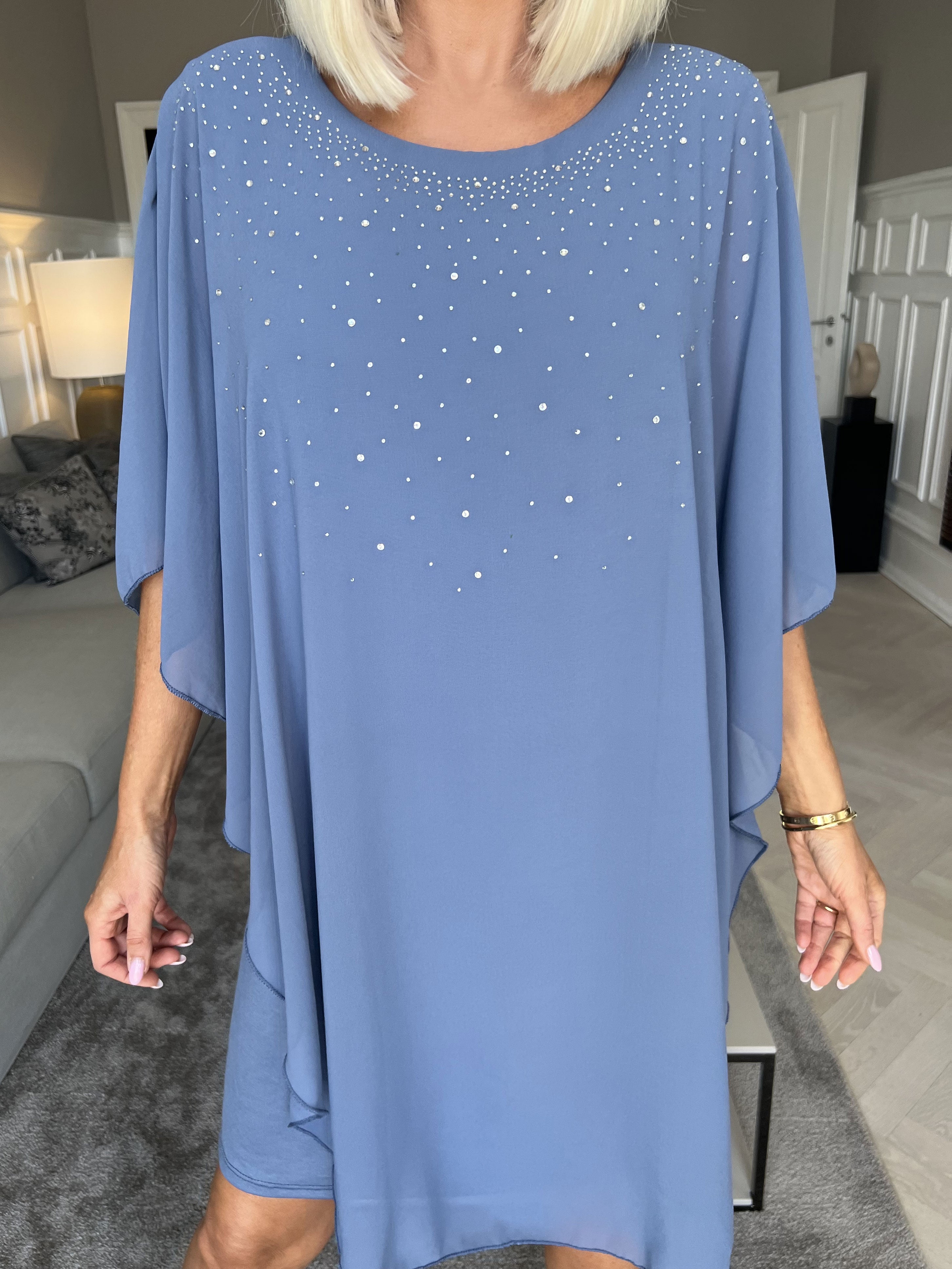 Kenya Crystal - Tunikakjole med chiffonlag og similisten